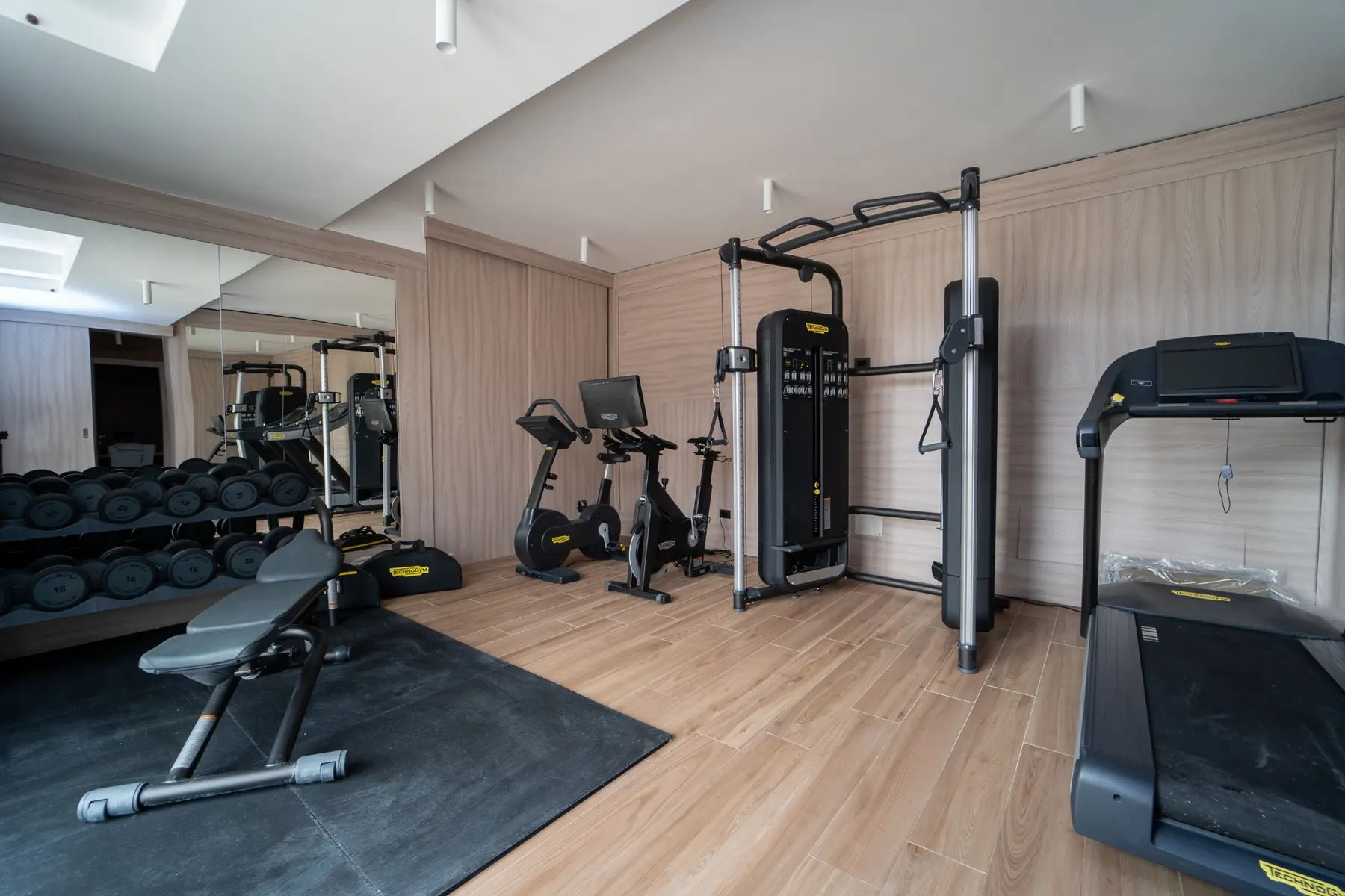 La palestra Technogym interna di Elbitat